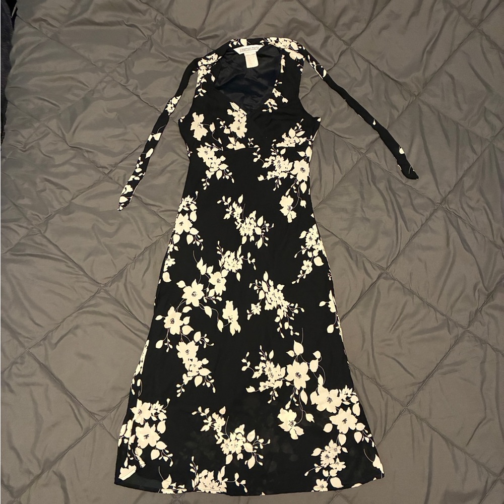 Jonathan Martin Black and Cream Floral Midi Dress